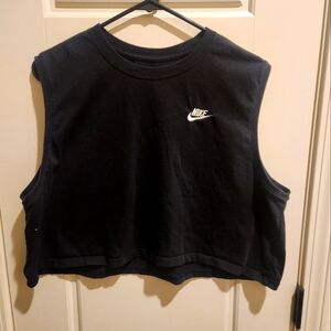 Young Lady's XL Black Nike Crop Top